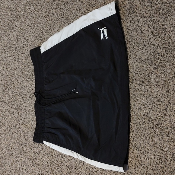 Puma Dresses & Skirts - Women's Puma Black & White Skirt NEW